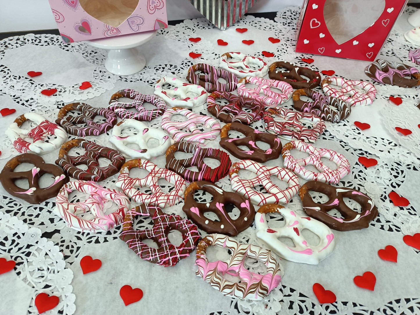 18ct Hand Dipped & Decorated Chocolate Covered Pretzels Personalized Gift Box
