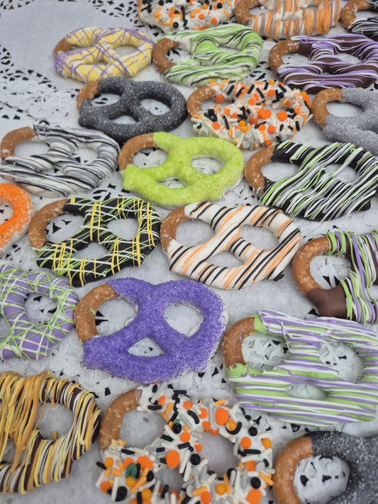 8ct Delicious Gourmet chocolate Pretzel Halloween Gift Box