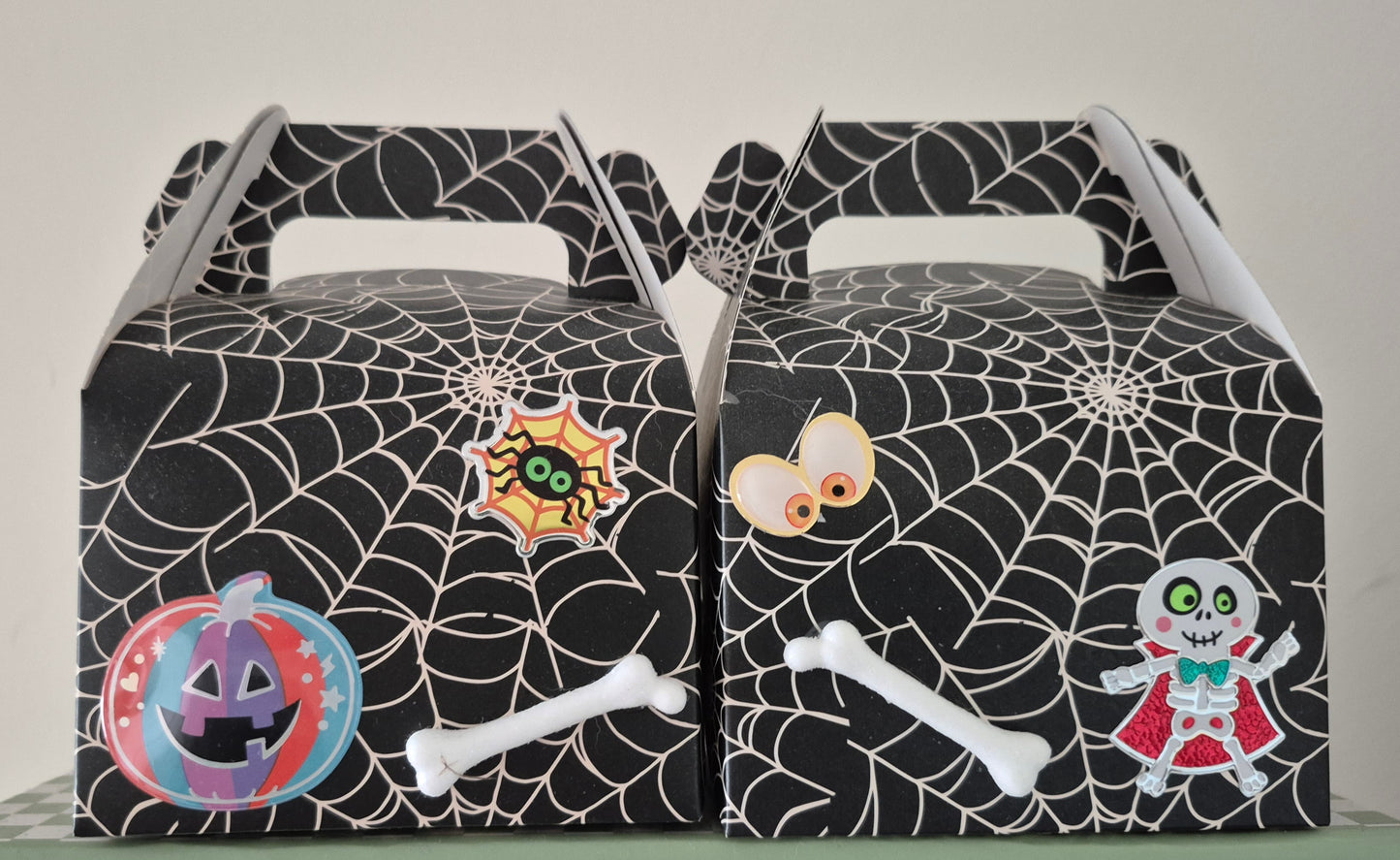 8ct Delicious Gourmet chocolate Pretzel Halloween Gift Box