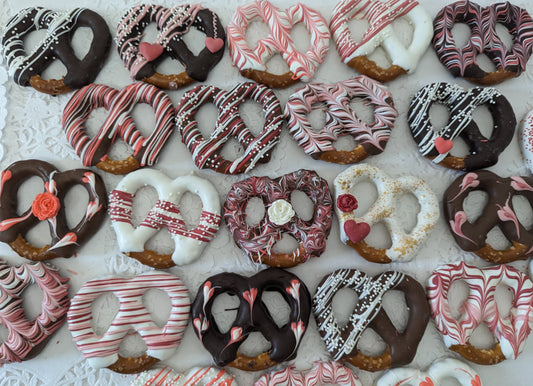 12ct Gourmet Chocolate covered Pretzels Halloween Gift Box